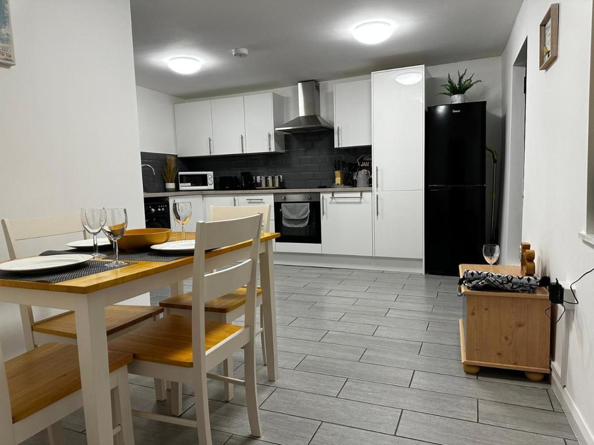 Colchester Central City East Bay Apartment 외부 사진